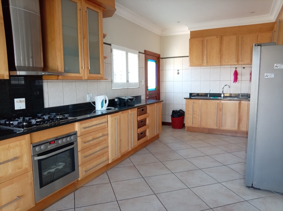 4 Bedroom Property for Sale in Caribbean Beach Club North West